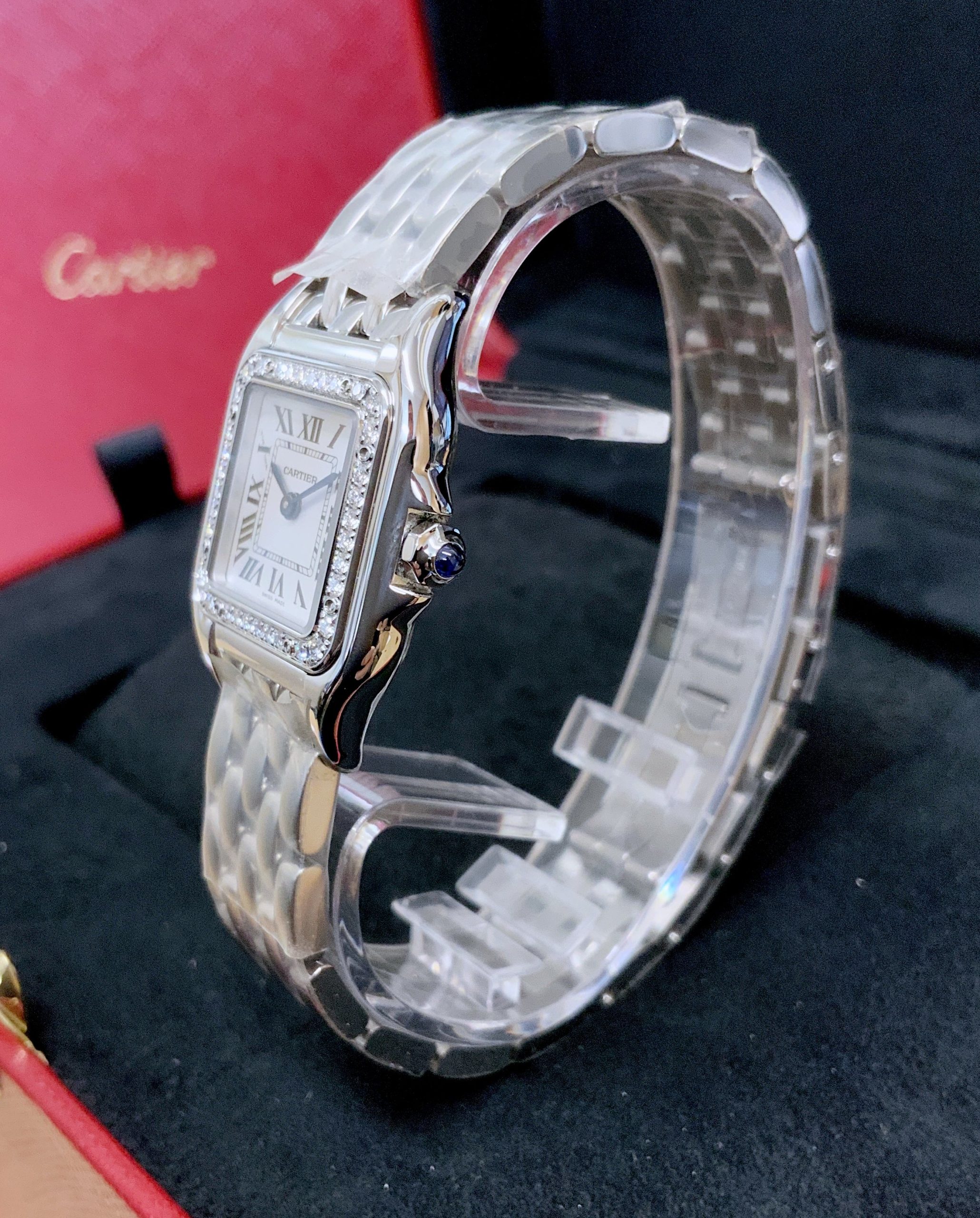 Cartier replica Panthere W4PN0007 Small Model Diamond Bezel-4